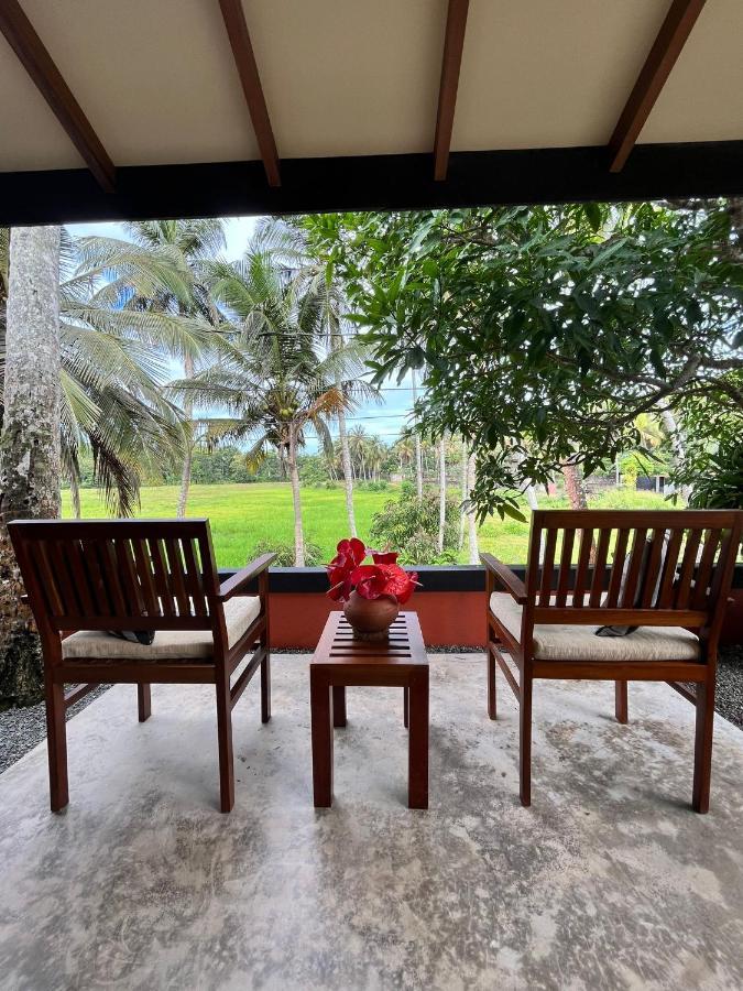 Nisala Villas Хиккадува Экстерьер фото