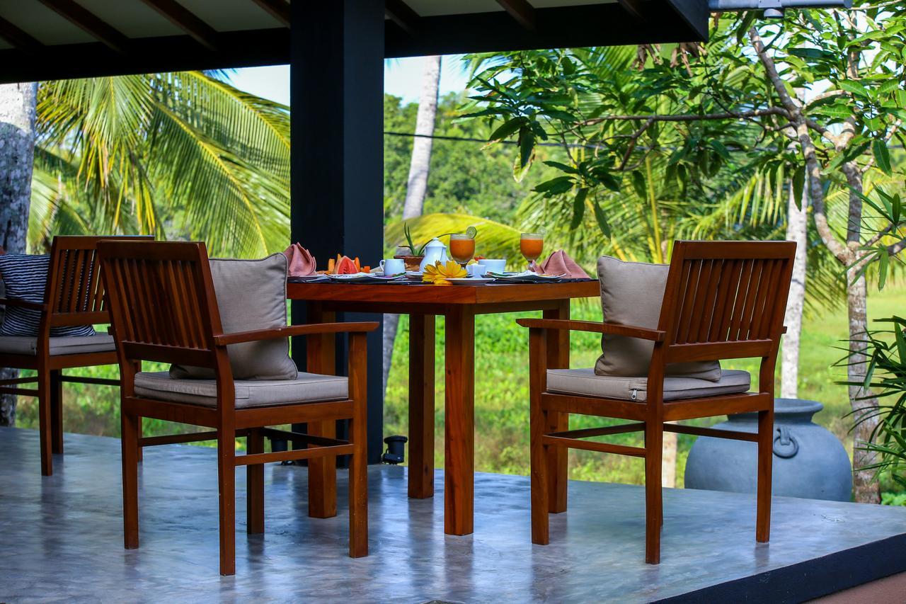Nisala Villas Хиккадува Экстерьер фото