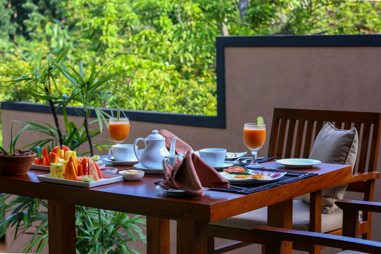 Nisala Villas Хиккадува Экстерьер фото