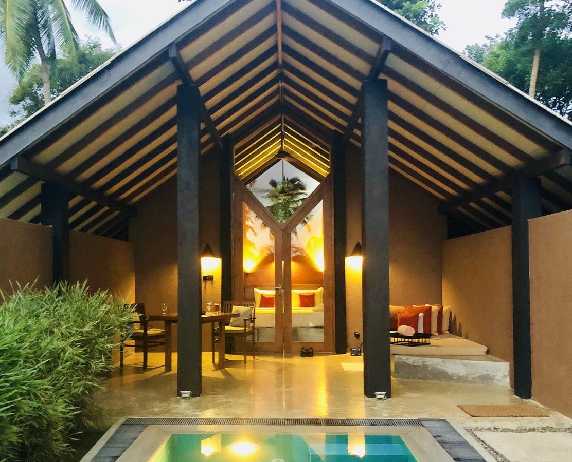 Nisala Villas Хиккадува Экстерьер фото
