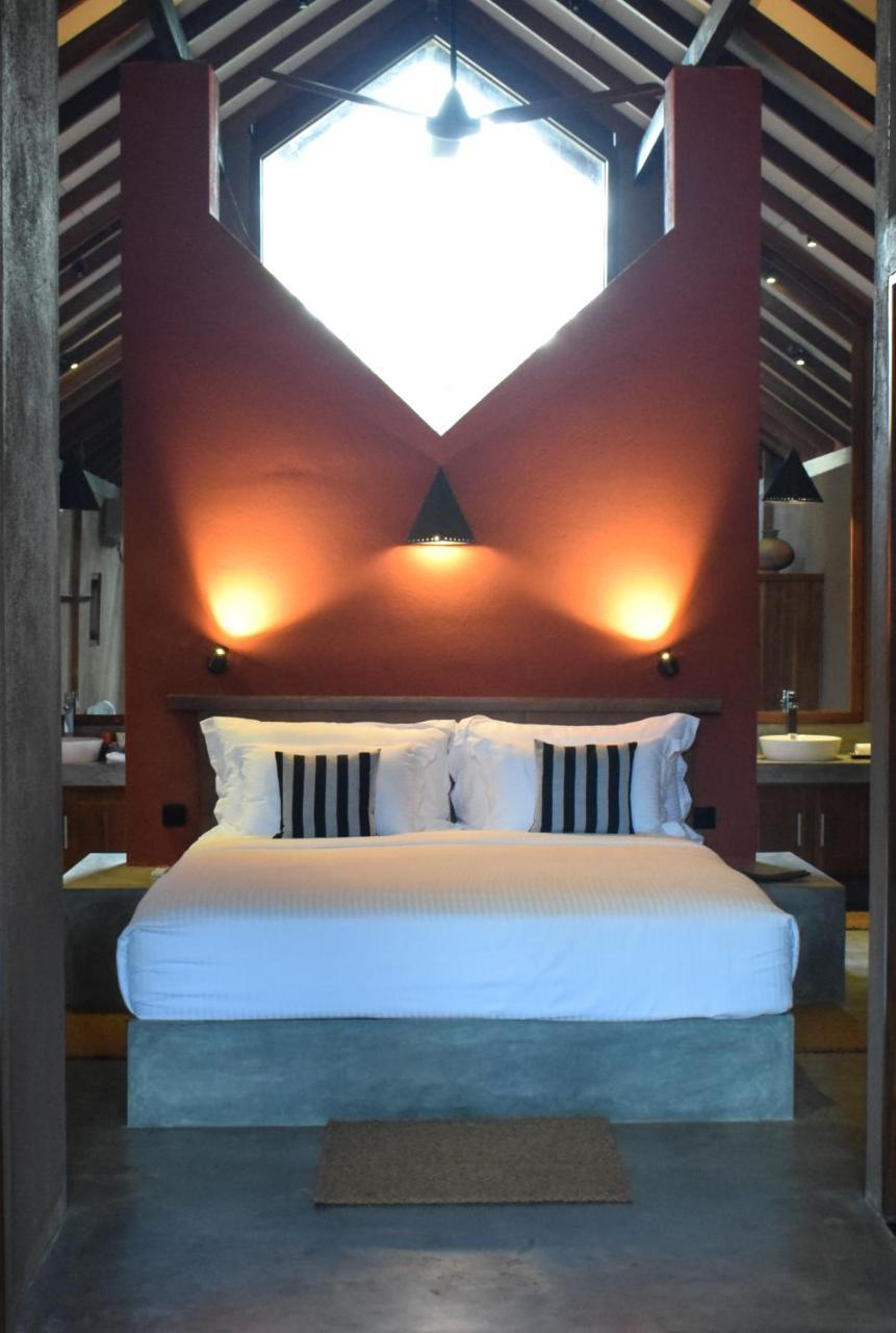 Nisala Villas Хиккадува Экстерьер фото